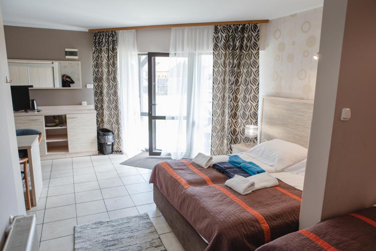 Arena Slonca Hotel Leba Exterior photo